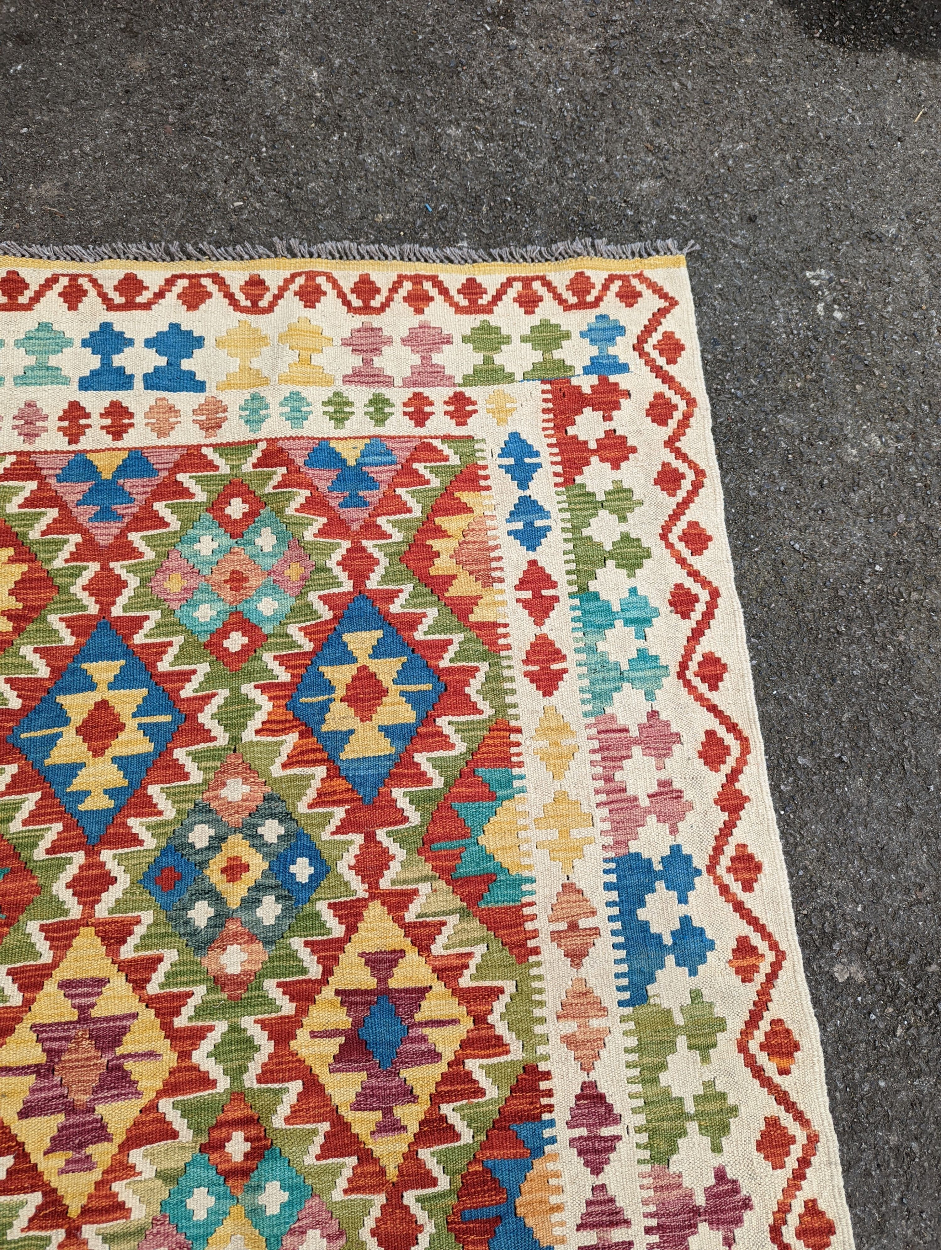 An Anatolian design Kilim flatweave rug, 172 x 124cm